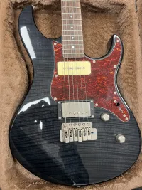 YAMAHA Pacifica 611 VFM