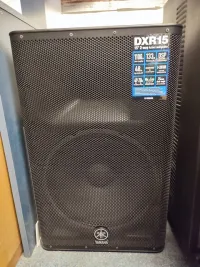 YAMAHA DXR15mkI Altavoz activo - T Pepe [March 20, 2025, 10:15 am]