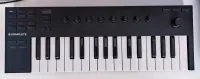 Native Instruments Komplete Kontrol M32 MIDI Keyboard - TóthPördi Zoltán [March 22, 2025, 5:33 pm]