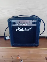 Marshall MG 10 CF