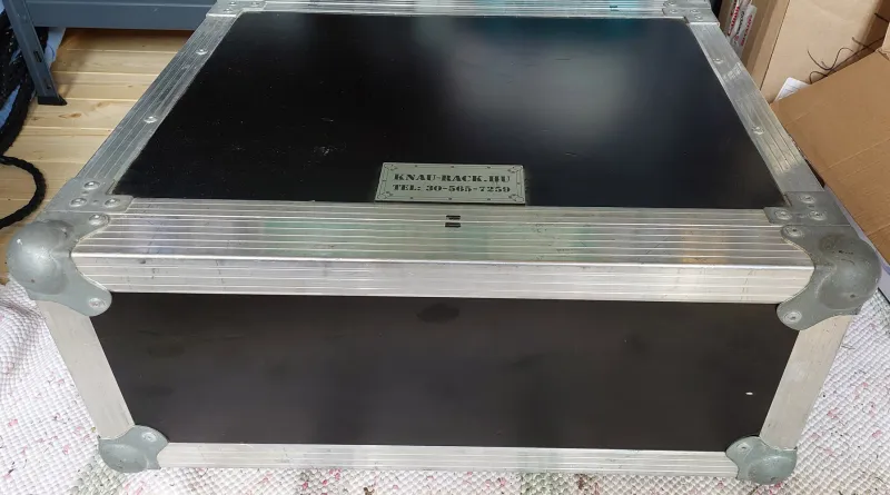 - 4U Rack doboz