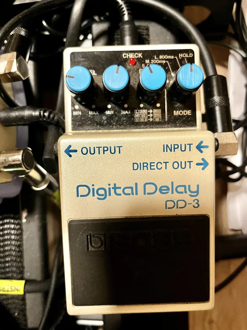 BOSS Digital Delay  DD-3 Efektový pedál