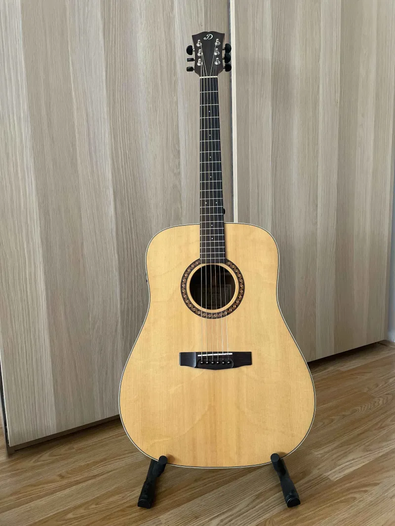 Dowina D 333 LE Electro-acoustic guitar