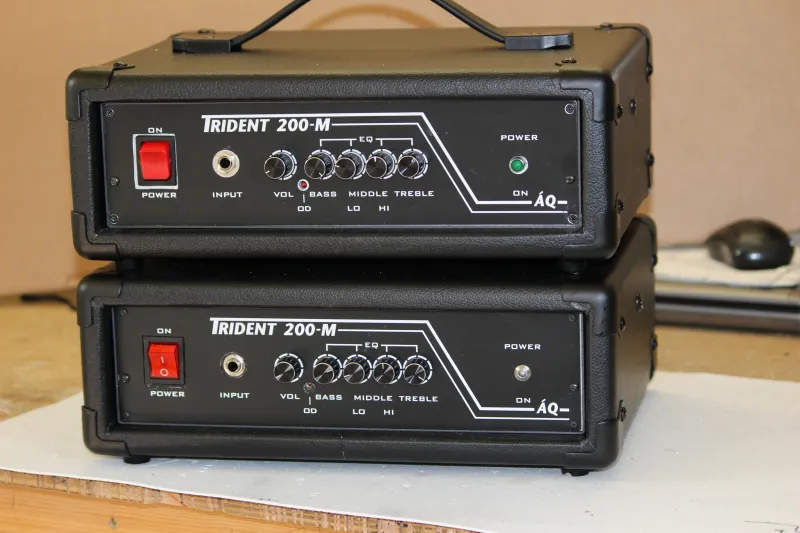 Egyedi készítésű Trident 200-M Parts-Amp