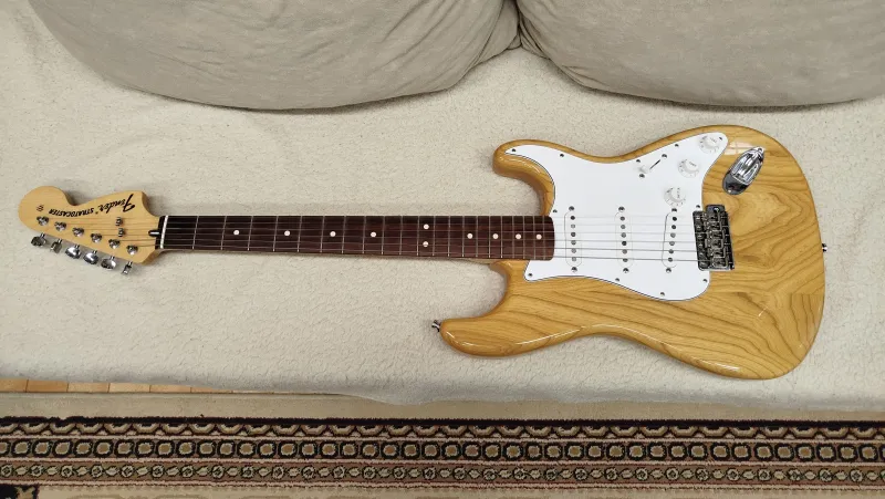 Fender Stratocaster MIM Guitarra eléctrica