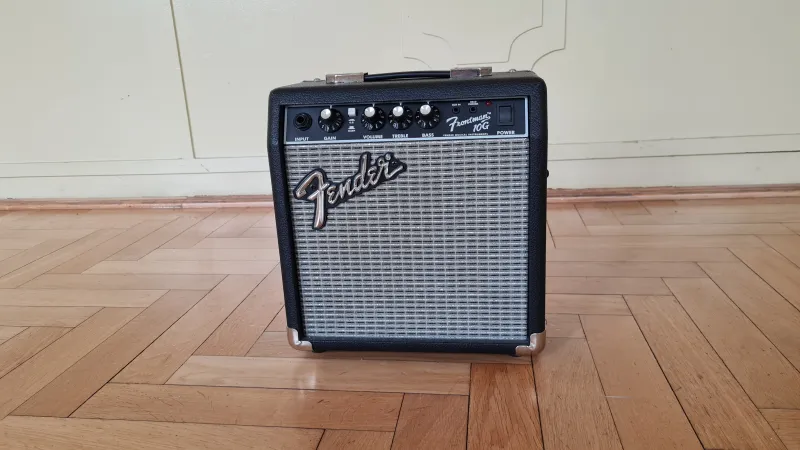 Fender Frontman 10G Guitar combo amp