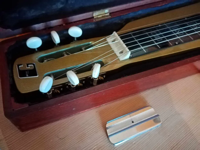 Guyatone HG 56B Vintage lap steel slide electric guitar Lap