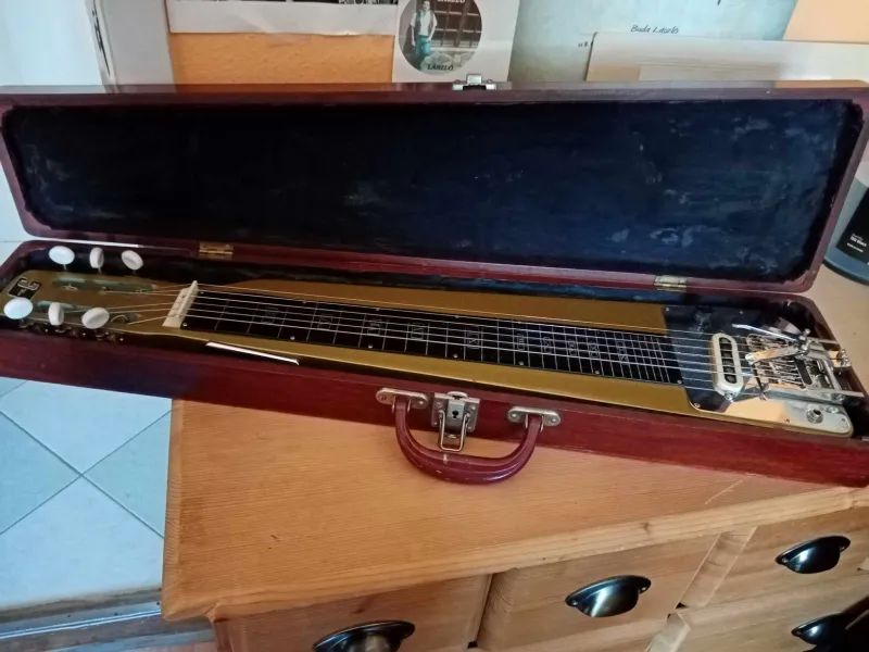Guyatone HG 56B Vintage lap steel slide electric guitar Lap