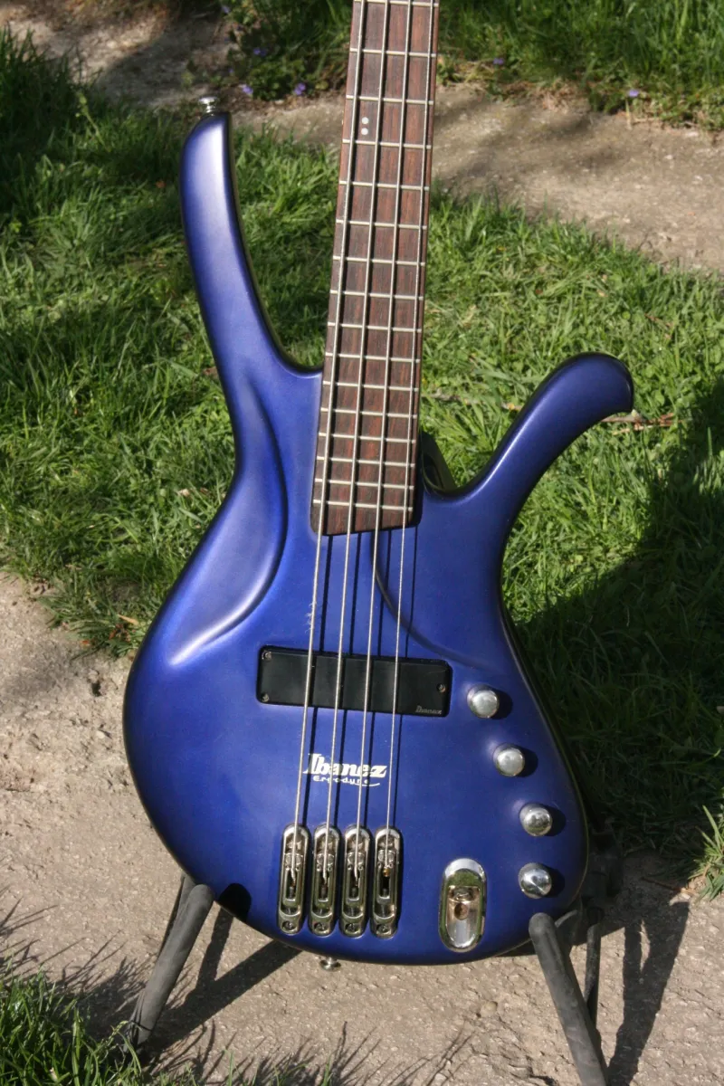 Ibanez EDA 900 JBF Bass guitar
