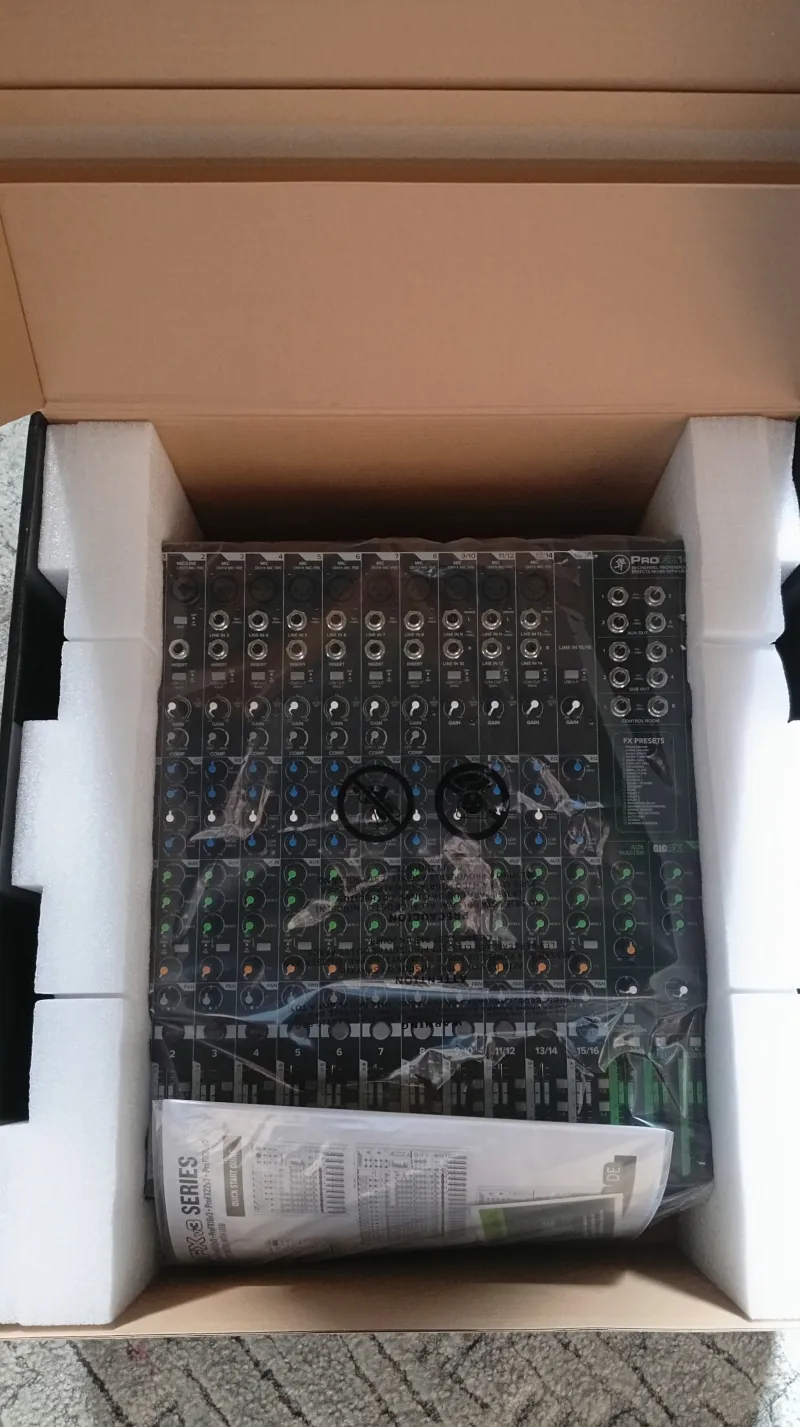 Mackie Profx16 Mixer