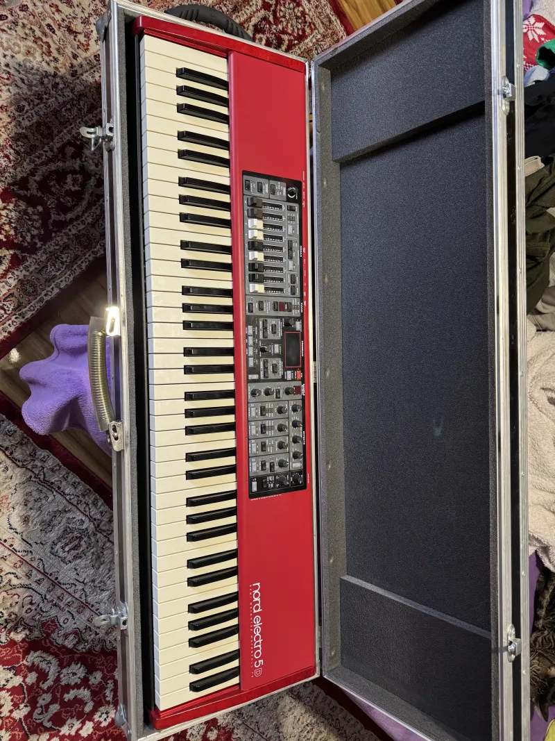 NORD Electro 5D73 Szintetizátor