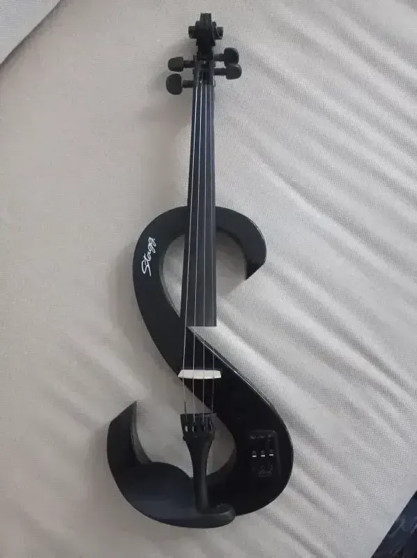 Stagg EVN 44 Black Electric violin