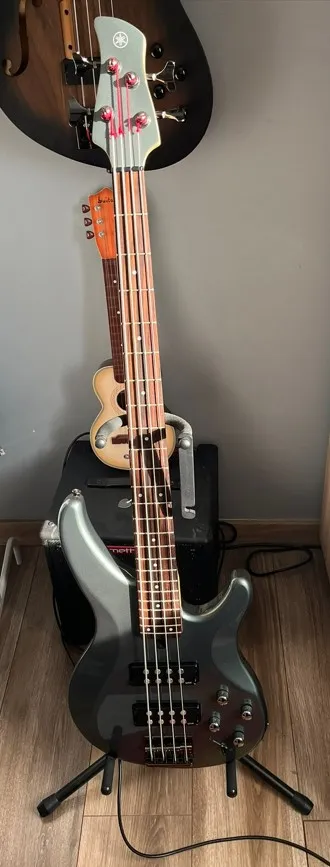 YAMAHA TRBX 304 Mist Green Bass guitar