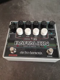 Electro-Harmonix Battalion Bass Preamp Electro-Harmonix Battalion Bass Preamp
