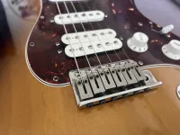 Fender Fender Deluxe Power Stratocaster gyári Piezoval Fender Fender Deluxe Power Stratocaster gyári Piezoval