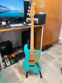 Squier 40th Ann. Jazz Bass Squier 40th Ann. Jazz Bass