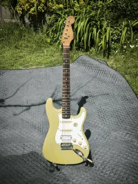 Squier Bullet Squier Bullet