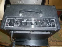 Vox AD 15V Vox AD 15V