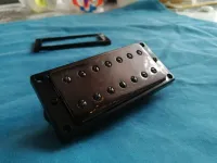 - 7 húros bridge humbucker - 7 húros bridge humbucker