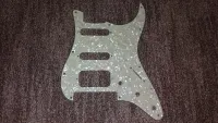 - Stratocaster HSS Floyd Rose Picguard - leofender54 [Today, 8:42 pm]