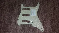 - Stratocaster SSS Floyd Rose - Stratocaster SSS Floyd Rose