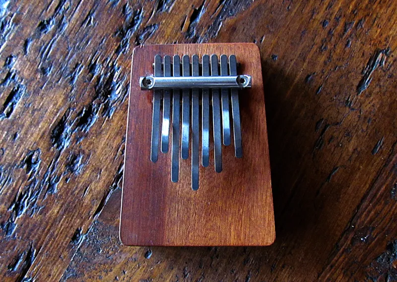 - Hokema B9 A-moll Kalimba