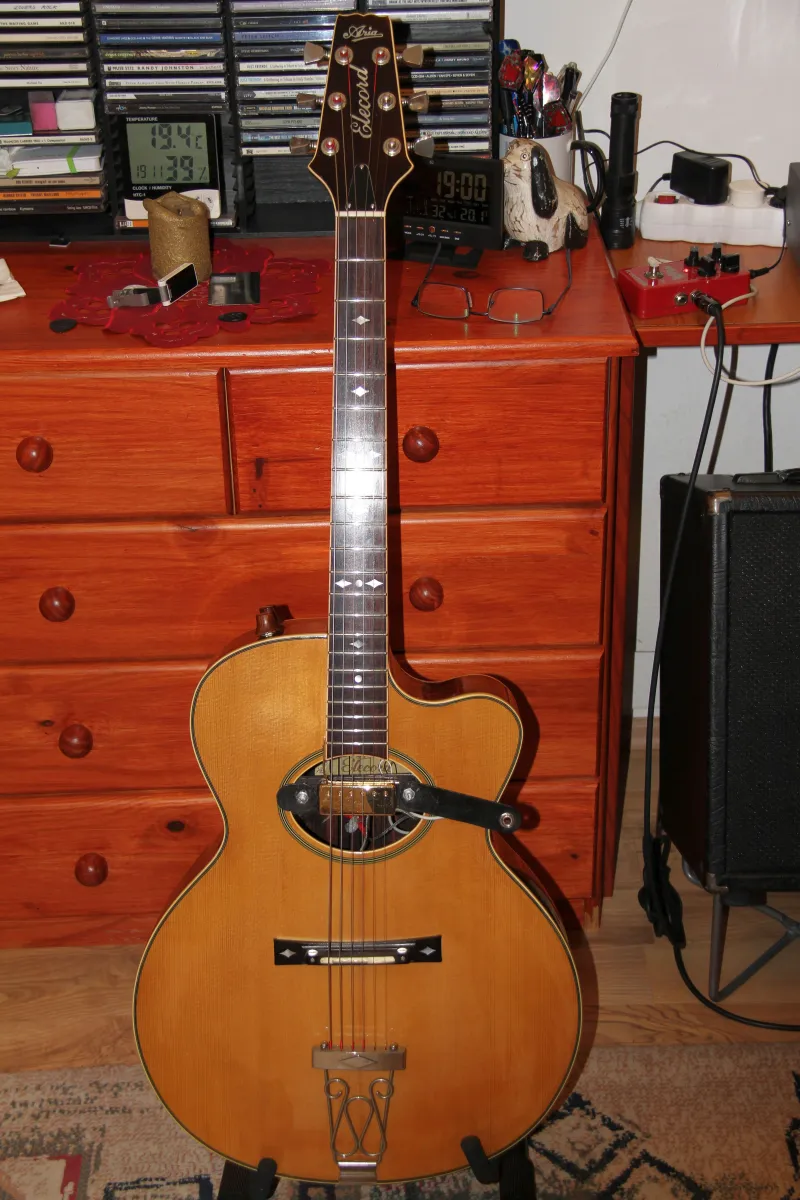 ARIA Elecord AE-90 elektroakusztikus Jazz guitar for sale
