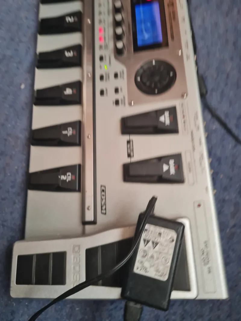 BOSS GT-10 Multieffekt