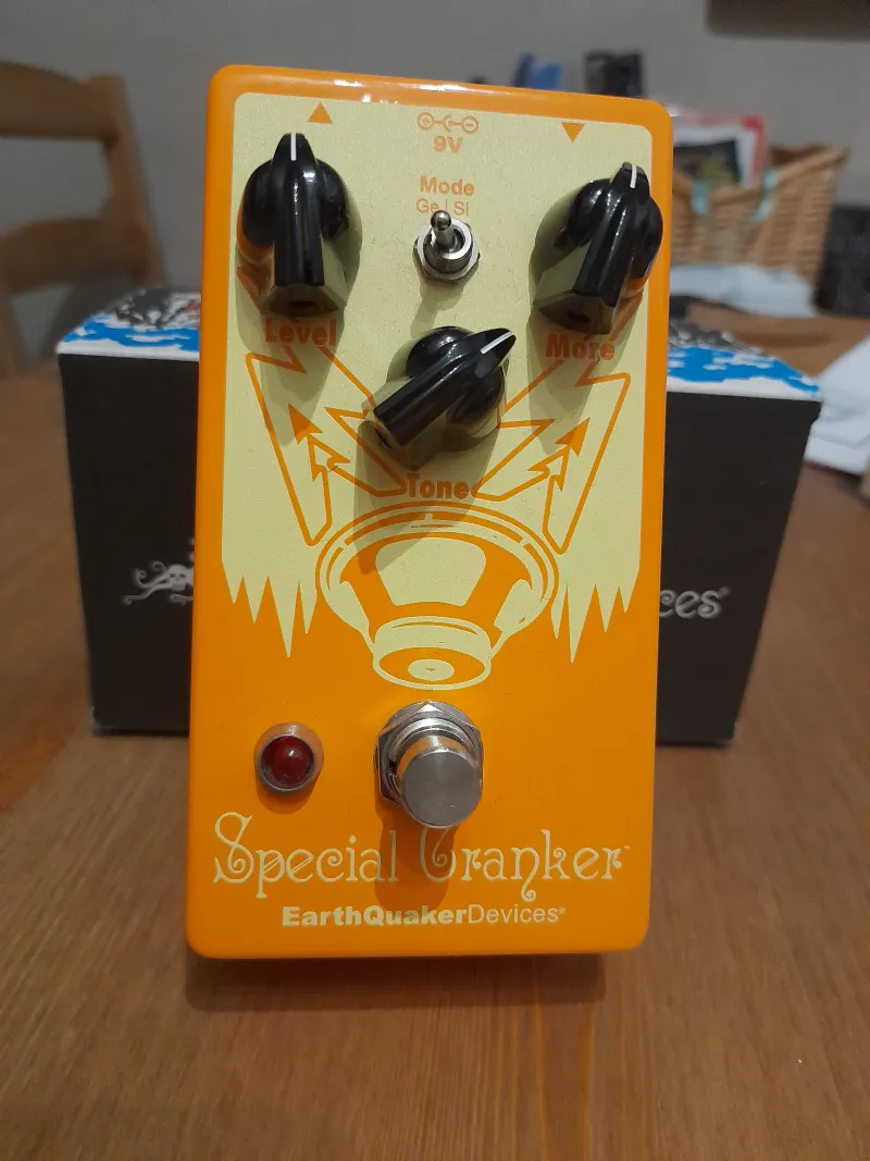 EarthQuaker Devices Special Cranker Pedál