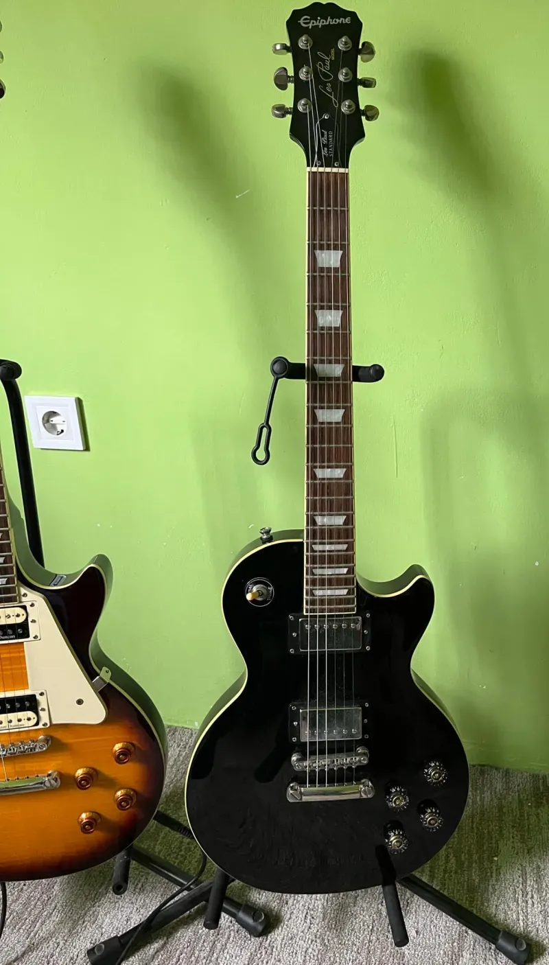 Epiphone  Electric guitar