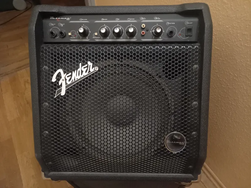 Fender Bassman 25 + láda Basgitarové kombinované zosilňovače