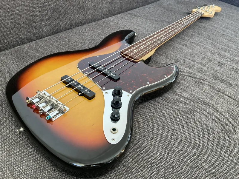 Fender Jazz bass Japan Basgitara