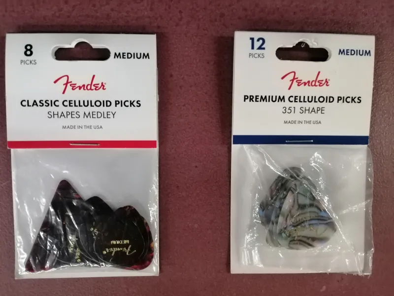 Fender Medium Guitar picks
