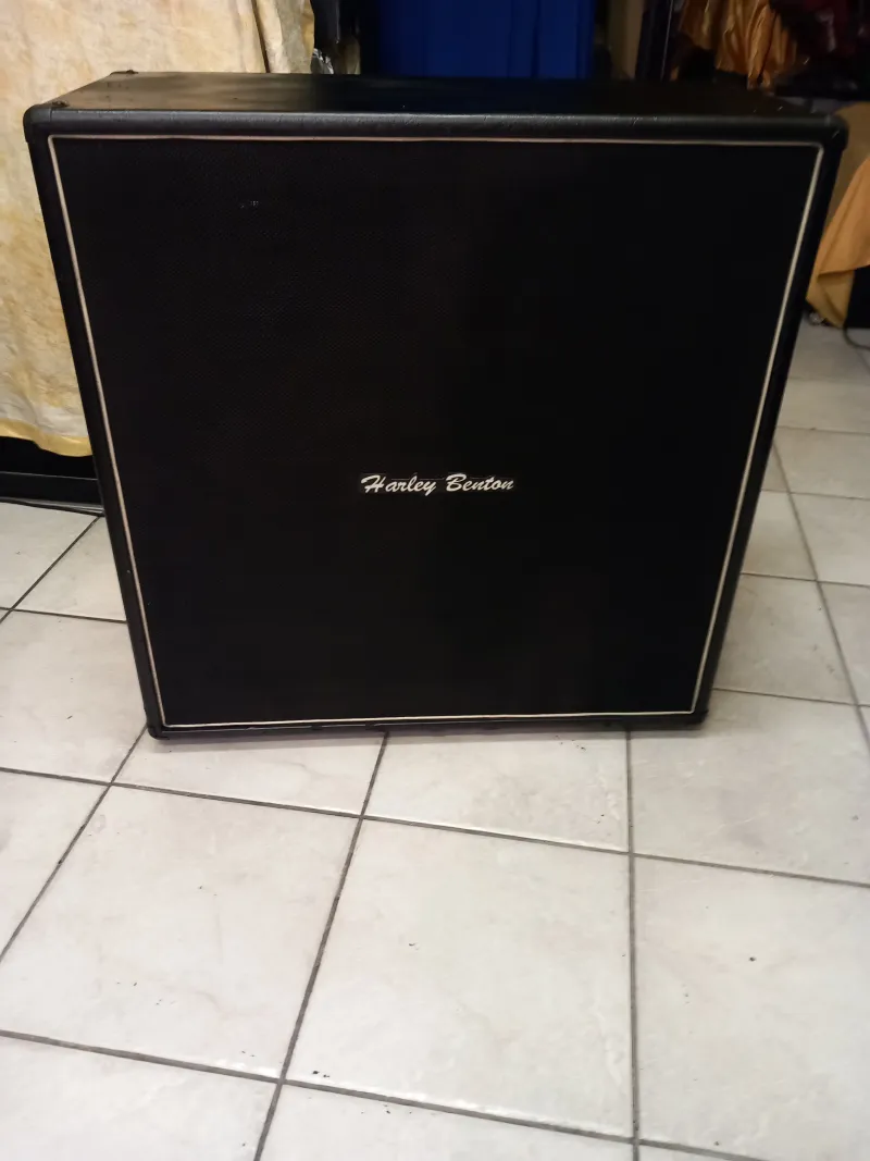 Harley Benton G412S - 280.W8.Ohmos Caja de guitarra