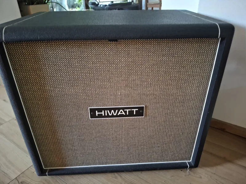 Hiwatt SE410 Bass box