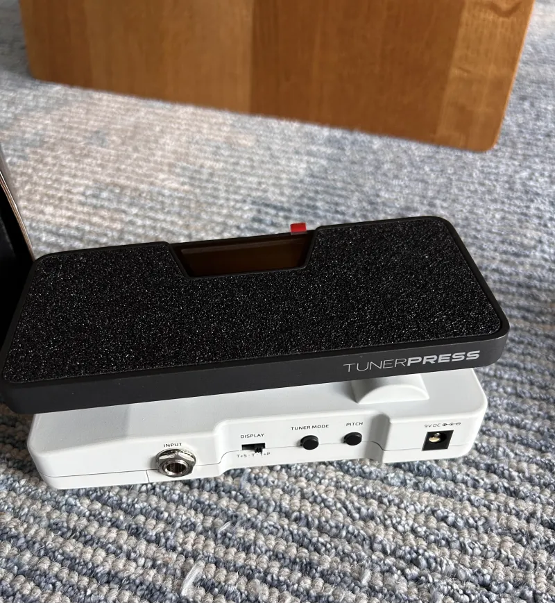 Hotone Sp-30T tuner press Pedal