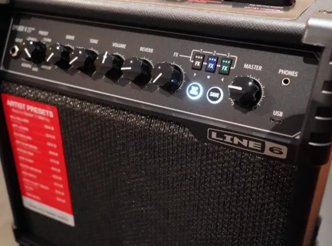 Line6 Spider V 20 Gitárkombó