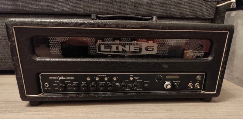 Line6 Spider Valve HD 100 MKI Gitarový zosilňovač