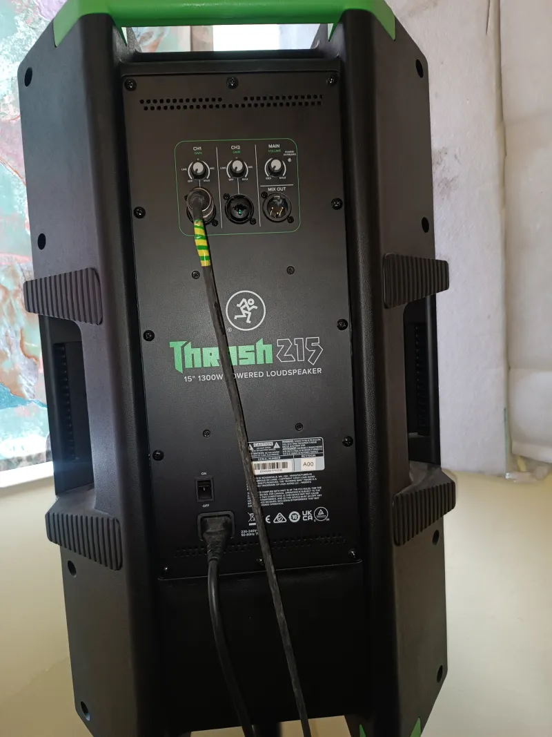Mackie Thrash215 Aktiver Lautsprecher