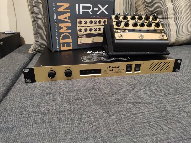 Marshall 2020 EL84 Stereo végfok Výkonový zosilňovač