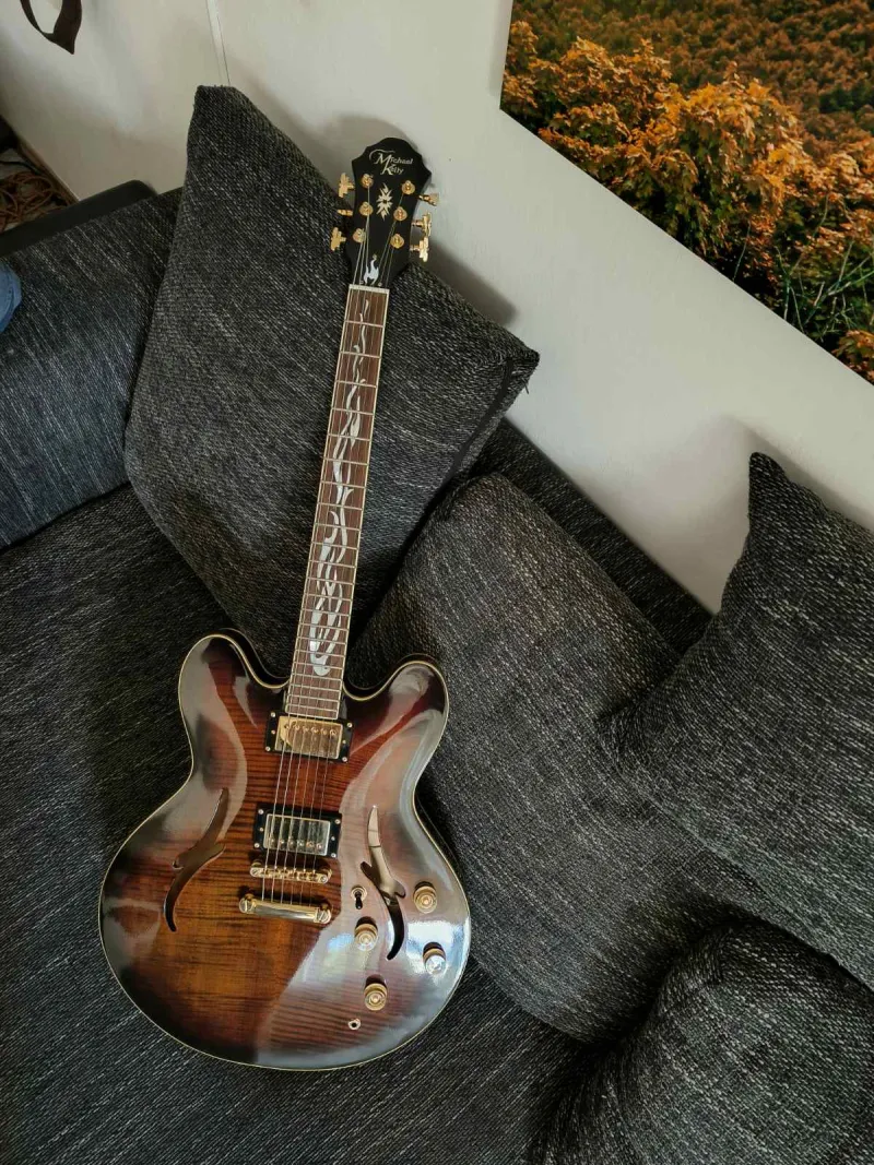 Michael Kelly Deuce Phoenix E-Gitarre