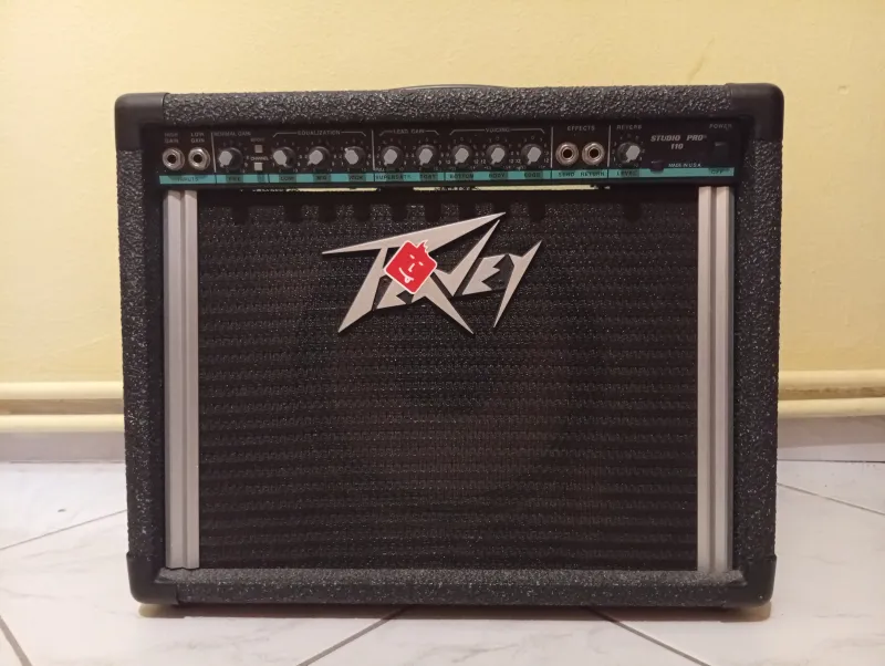 Peavey Stúdió pro 110 Kombinovaný zosilňovač pre gitaru