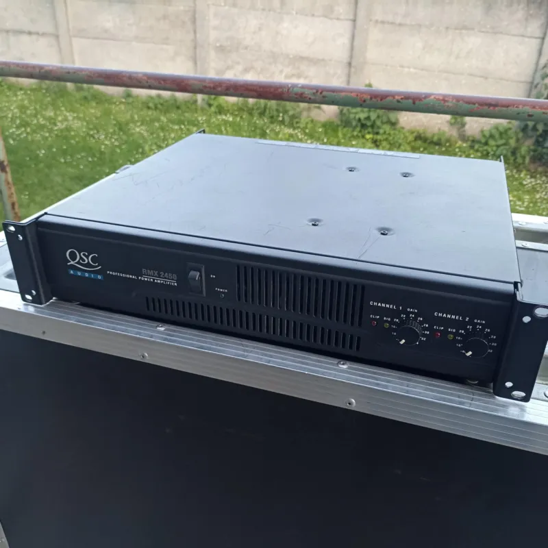 QSC RMX 2450 Power Amplifier