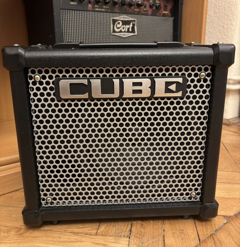Roland CUBE-10GX Combo de guitarra