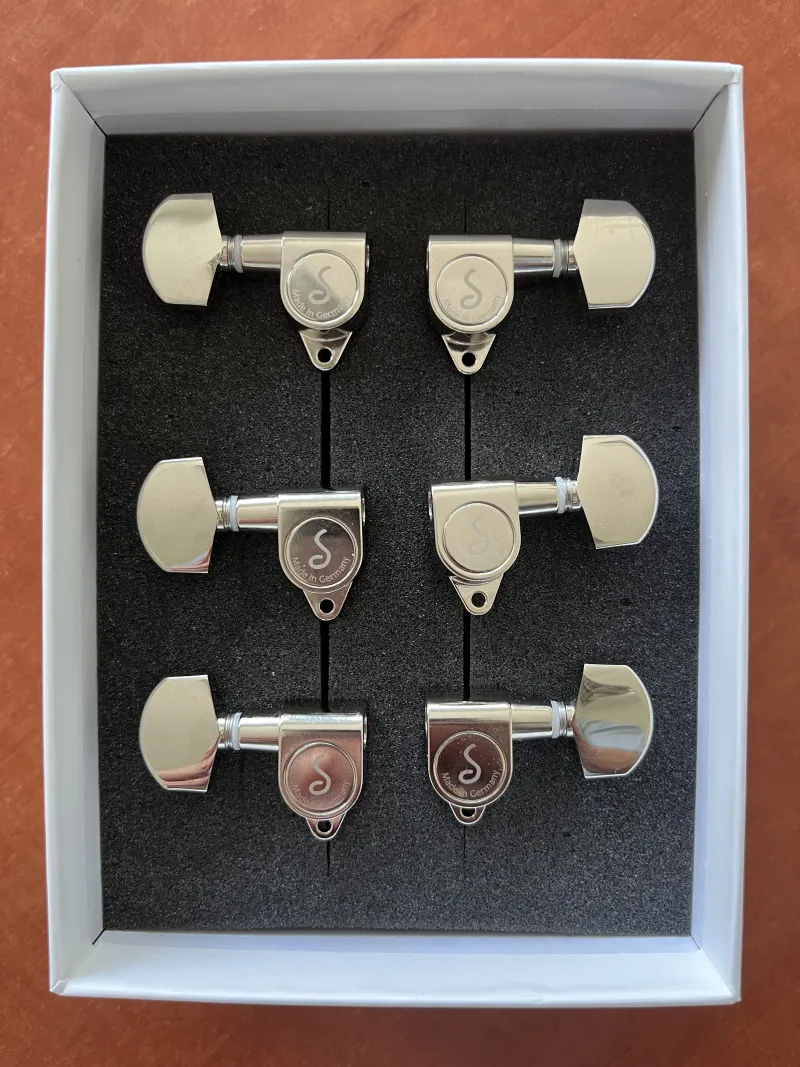 Schaller M6 90 nickel Conjunto de llaves de afinación