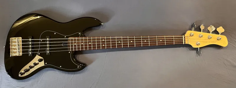 Sire Marcus Miller V3-5 Black 5-Saiter Bass-Gitarre