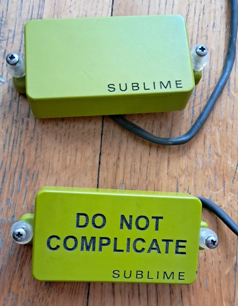 Sublime Dirty Wound-Battered Blade Pickup set