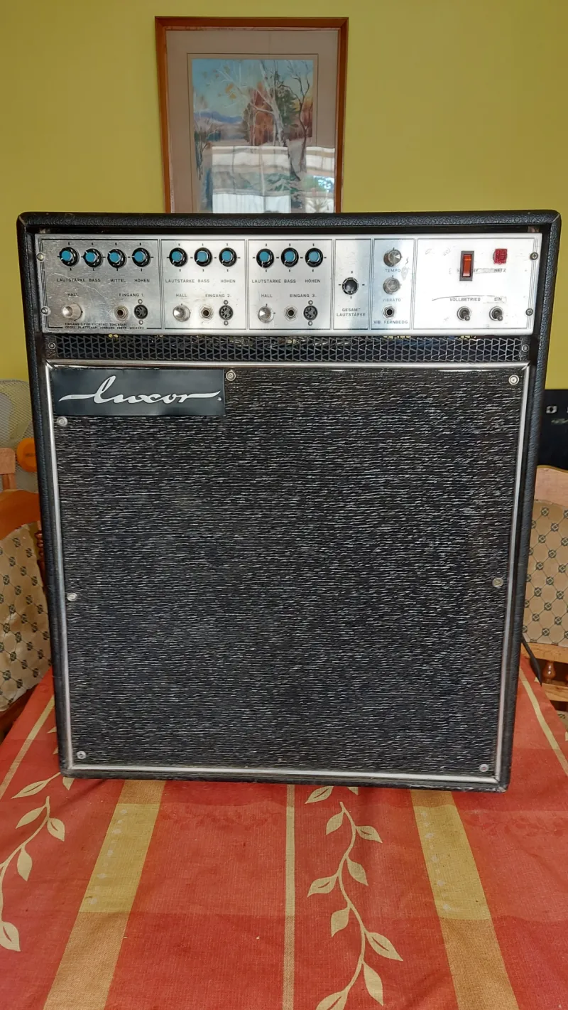 Suprem Luxor 60 Guitar combo amp