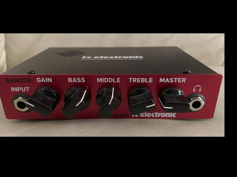TC Electronic BAM200 Bass guitar amplifier