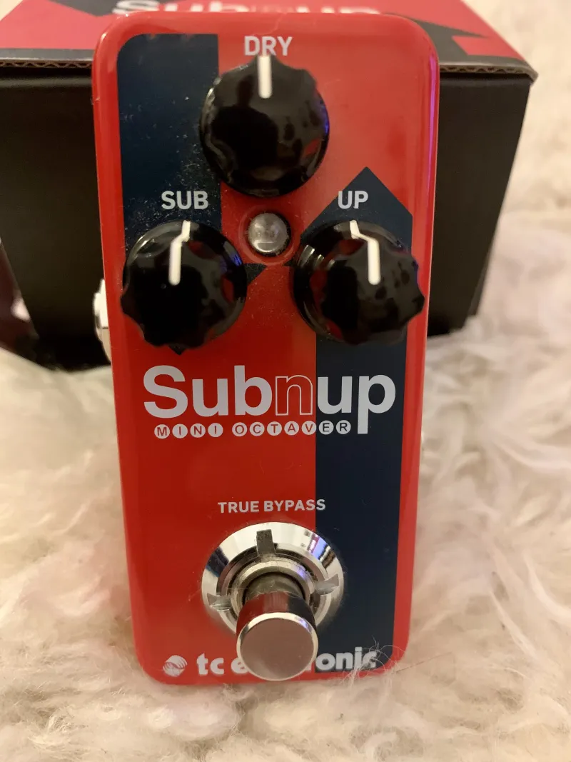 TC Electronic SUB N UP MINI OCTAVER Pedal